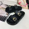 Europer Luxury Slipper Slide Summer Fashion brede platte gladde glad met dikke sandalen Men Dames Designer schoenen Flip Flops Slipper 36-42