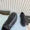 Triángulo de las mujeres Zapatos casuales estándar Zapatillas de deporte de diseñador Zapatos casuales clásicos de la vendimia Zapatos de baloncesto Blanco Negro Tamaño 35-42