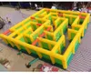 10x10x2m Großer Preis Aufblasbares Labyrinth-Quadrat-Hindernislauf-Labyrinth-Spiel im Freien für Kinder und Erwachsene