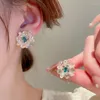スタッドイヤリングメンジキアオ韓国のファッションクリスタル女性のための女の子新鮮な気質甘いイヤリングブリンコスジュエリーギフト