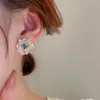 スタッドイヤリングメンジキアオ韓国のファッションクリスタル女性のための女の子新鮮な気質甘いイヤリングブリンコスジュエリーギフト