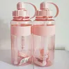 Vattenflaskor 4 godisfärg 1000 ml näring rosa svart grön sport halmtyp vatten flaska med rep plaststudent vatten flaska 230428