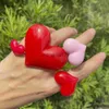 Anillos de banda romántico dulce corazón para mujeres lindo rojo rosa dedo moda para chicas acrílico geométrico gran fiesta joyería Y23