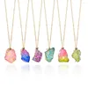 Подвесные ожерелья проектируют красочные нерегулярные натуральные каменные подвески для женщин с металлической проводной цепью богемия подарки