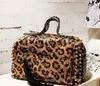 Axelväskor avslappnad leopard nit lyxig design strass tote för kvinnliga messenger damer stora kapacitet plånböcker och handväska 230426