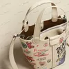 Avondtassen unieke cartoon graffiti dames schoudertassen kleine emmer bakken bovenste handgreep handtas schattige beren patroon crossbody tas t230504