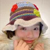 Берец ручной вязаной шляп для цветов Женщины Осень и Зимняя сладкая универсальная большая большая голова теплый рыбак