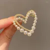 Brosches exknl Classic Crystal Heart Brooch Pins Trendy Clothing Dress T-shirt Scarf Pearls Buckle