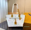 Designer Bolsa de ombro feminino Crossbody carteira de luxo carrega uma bolsa de couro genuíno 444 moda lady shopper nunca bolsa de bolsas coloridas de bolsas coloridas
