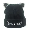 Fashion Cat Ear Knitting Beanie czapka czaszka dla kobiet w klcestonie Rhineston Inkrutowana zima Keep Warm Girl Casual Crochet Caps HCS327