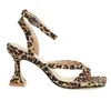 Отсуть обувь Lasyarrow Summer Woman Open Toe Flip-Flop Strange High Heels Leopard Print Красочные женщины сандалии Большой размер 34-48