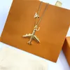 Designer Airplane Necklace Alphabet 925 Silver Pendant Necklace Kort version av lyxsmycken för kvinnor