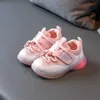 Atletische buitenkinderen Casual babyjongens schoenen gloeiende sneakers Kid Led verlicht peuter babymeisjes schoenen sneakers met lichtgevende zool F01291 AA230503