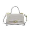 Torebki dla kobiet designerskich torebki 2023 Nowy luksusowy diament torebka moda klepsydra Mini S Patent skórzane torby krzyżowe