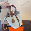 Mini Bucket Bag 6-kolorowe najlepsze luksusowe designerskie torby na ramię torebki damskie skórzane torebki Hurtowe ramiona Pasek 220429