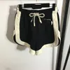 426 2023 Milan Style Summer Summer Brand نفس الأسلوب قطعتين مجموعة من السباغيتي السوداء Swimsuit Bikini Empire Short Sleeve Fora Print Meiyi20221038