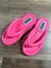 nieuwste slippers Designer Dames slippers dames rubber dikke zool modestijl geschikt voor verschillende plaatsen of buiten 0420
