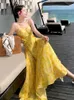 Casual Dresses Summer V Neck Yellow Print Backless ärmlös Slid Dress Ladies Elegant Party Aline Chiffon Sundress Women Fashion Sexy Corset 230504