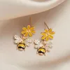 Boucles d'oreilles mignonnes fleur abeille pour femmes strass peinture huile tournesol Animal abeille boucle d'oreille élégante dames bijoux