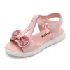 Sommer Kinder Leder Mädchen aushöhlen Prinzessin Sandalen neue Art Mode Kinder weiche Sohle Hochzeit flache Schuhe