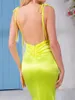 Party Dresses Sexig Deep V Neck Backless Satin Evening Bridesmaids klänning Golvlängd Stretch Wedding Party Prom Mermaid klänning Fluorescerande grön 230504