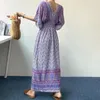 Sukienki swobodne Korobov Chic Summer Vintage szata cienki temperament w stylu krajowym Sukienka Vneck w połowie długości dla kobiet Vestidos 230504