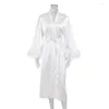 Damska odzież sutowa 2023 szaty dla kobiet rękawy flare z futrzanymi białymi ślubami seksowne sukienki satynowe szlafroki żeńskie