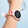 Orologi da polso YIKAZE Bambino Orologio per bambini Orologi elettronici a LED per ragazzi Ragazze Cinturino in silicone arcobaleno Sport impermeabile Madre digitale