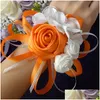 装飾的な花の花輪pces/lot結婚式の手首Cor高品質の花嫁の花嫁介添人