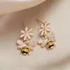 Boucles d'oreilles mignonnes fleur abeille pour femmes strass peinture huile tournesol Animal abeille boucle d'oreille élégante dames bijoux