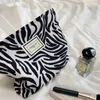 Cosmetic Bags Cases Outdoor Girls Makeup Bag Women Cosmetic Toiletries Organizer Leopard Waterproof Storage Female Make Up Cases Large Capacity New Z0504