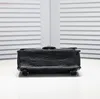 Lyxig damväska enkelaxel handväska med stor kapacitet diamantmönster metall LOGO importerad kohud mode 2023 kedja diagonal designer shoppingväska