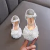 Sandalet çocuklar sandaletler yay düğün prenses kızlar sandal partisi dans bebek öğrencisi daireler çocuk performans ayakkabıları h251 230503