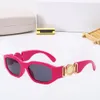 Luxur Designer Solglasögon för kvinnor Herr Nya mode solglasögon versa strand som kör gamla man huvudglasögon fyrkantig vintage biggie solglasögon lunette de soleil låda