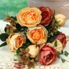 Dekorative Blumen im europäischen Stil, Simulationsblumenset, Rosenstrauß, Dekoration, Ornamente, Vasenarrangement, gefälschte Einrichtungsgegenstände