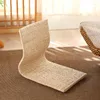Travesseiro A bengala compõe cadeira preguiçosa de um pequeno assento japonês contraído contra a varanda Janela do dormitório Lazer