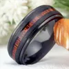 Bröllopsringar Black Ring Woman and Men's Wood Inlay Tungsten For Bridegroom Engagement Anniversary