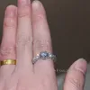 Vintage Three Stone Lab Diamond Promise Ring 925 Silver Engagement Wedding Band Ringen voor vrouwen Bruids Party Sieraden
