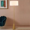 Lâmpadas de chão American Vintage Living Room Remote Luxury Bedroom Lâmpada Estudo de Standing Wohnzimmerlampe decoração em casa