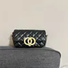 Novo bastão francês pequeno e perfumado de vento de lingge de um ombro crossbody moda moda de couro genuíno bolsa de celular c28n