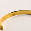 Bracciale in oro 18 carati Bracciale con lettere di lusso di moda Bracciale con timbri in acciaio con trifoglio d'amore Gioielli firmati Accessori di marca classici caldi Confezione regalo