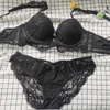 BRAS SETS PUSH UP LACE BH och trosor Set underkläder med bandage -medelfodrade kvinnor underkläder A B C D Cup White Red Black Green 230505