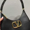 Zipper Valantinos Evening Women Classic Handbag Bags Luxury Handbags Designer New Women's Black Leather Riveted Portable Shoulder Bag Size 28 18 1 Z5UZ