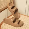 Pantres femmes confortables de haute qualité pour les sandales extérieures à fond doux décontractées.