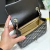 Designer Chain bag Luxury Handbag 18CM Genuine leather Flap bag Delicate knockoff Evening bag With Box YC038