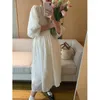 Robes décontractées Korejepo Coréen Chic Tempérament Une Pièce Robe Blanche Femmes Printemps Col En V À Manches Longues Super Fée Vêtements Élégants