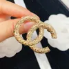 Luxe Retro Designer Broche Letters Diamanten Broches Pin Luxe Vrouwen Kristal Strass Parel Broche Pins Charme Broches Feestcadeaus 20stijl