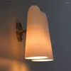 Lampa ścienna nowoczesne proste mleko białe szkło kinkiety miedzi LED salonu sypialnia światła dekoracje domowe oprawy oświetleniowe