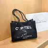 2021 Ny online Röd mode Tote Casual One Shoulder Portable Canvas Shopping Bag Factory Outlet 70% rabatt