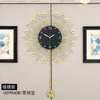 壁の時計大きなサイズの時計メタルモダンデザイン美学北欧の家の装飾は、ユニークなレロジオデパレデデコレーションリビングルーム